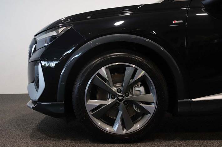 Sort Audi Q4 e-tron fra 2023