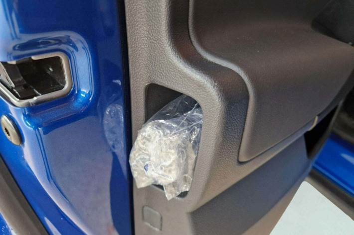 Blå Skoda Enyaq fra 2022