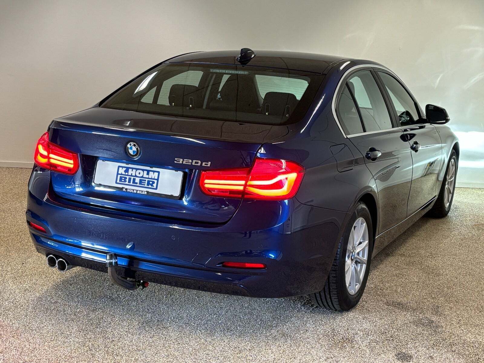 BMW 320d 2,0 Advantage aut.