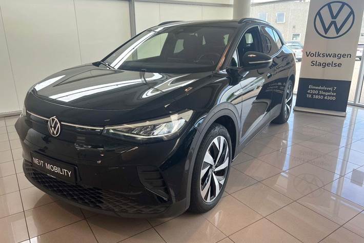 Sort VW ID.4 fra 2023 set udefra