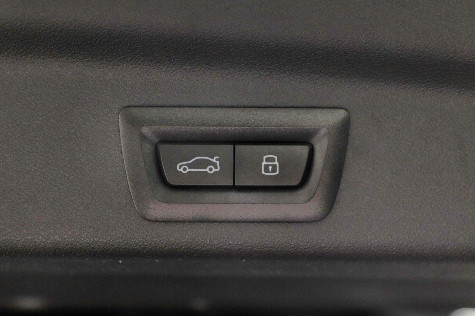 Beige BMW iX1 fra 2024