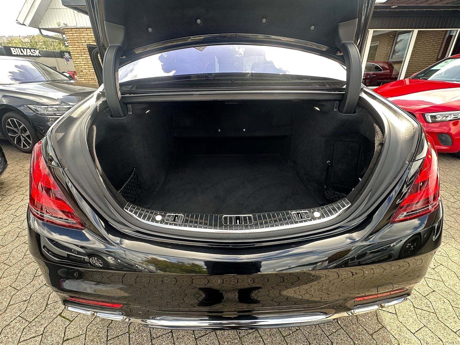 Sort Mercedes S500 fra 2014