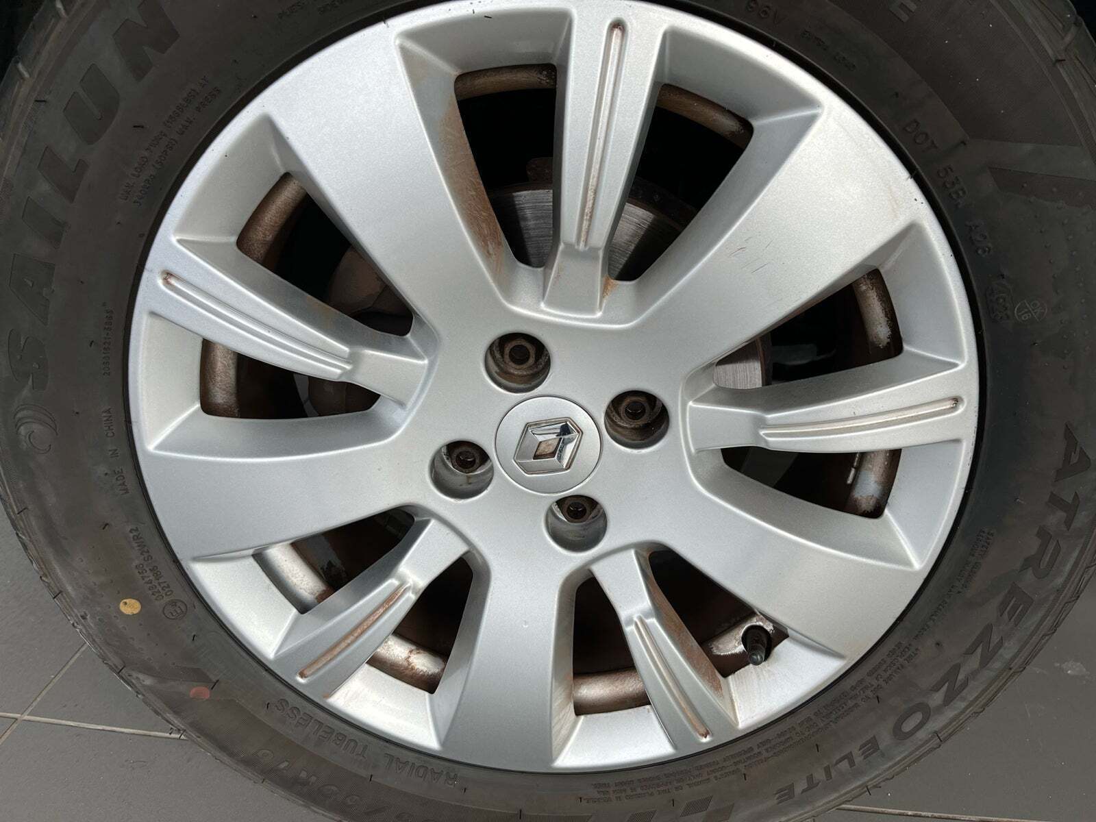 Sort Renault Captur fra 2016