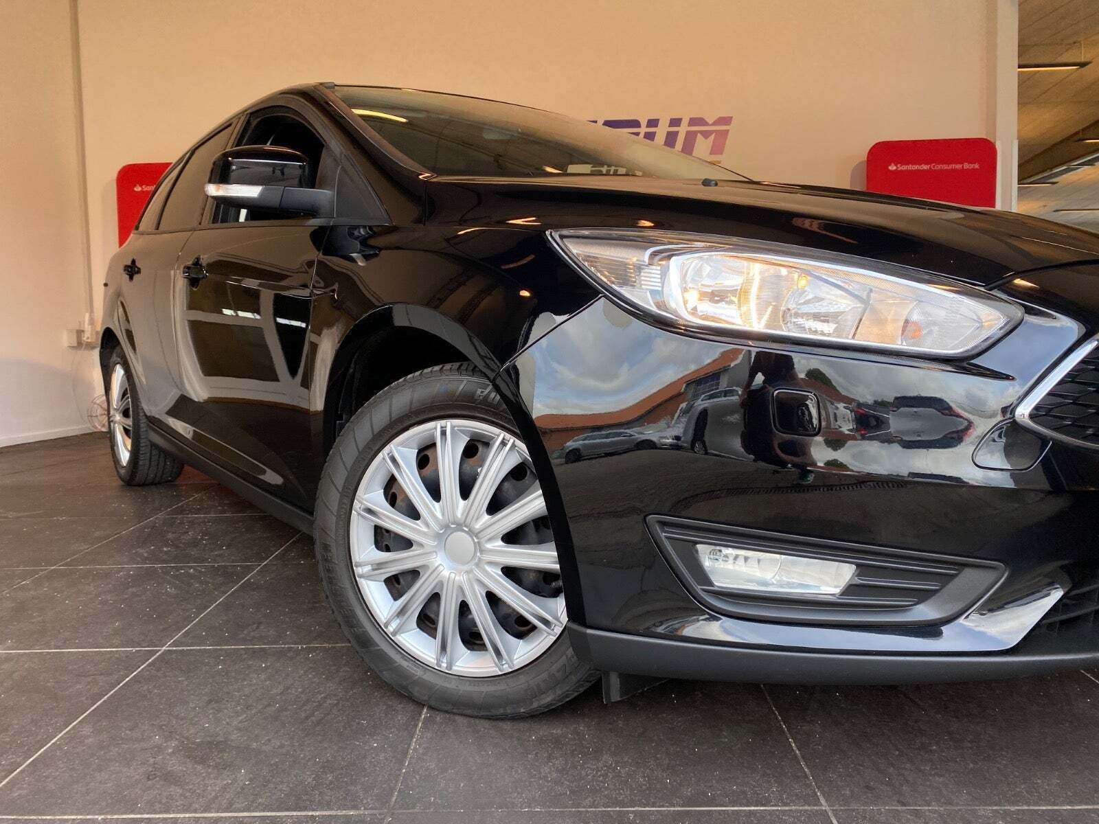 Sort Ford Focus fra 2016
