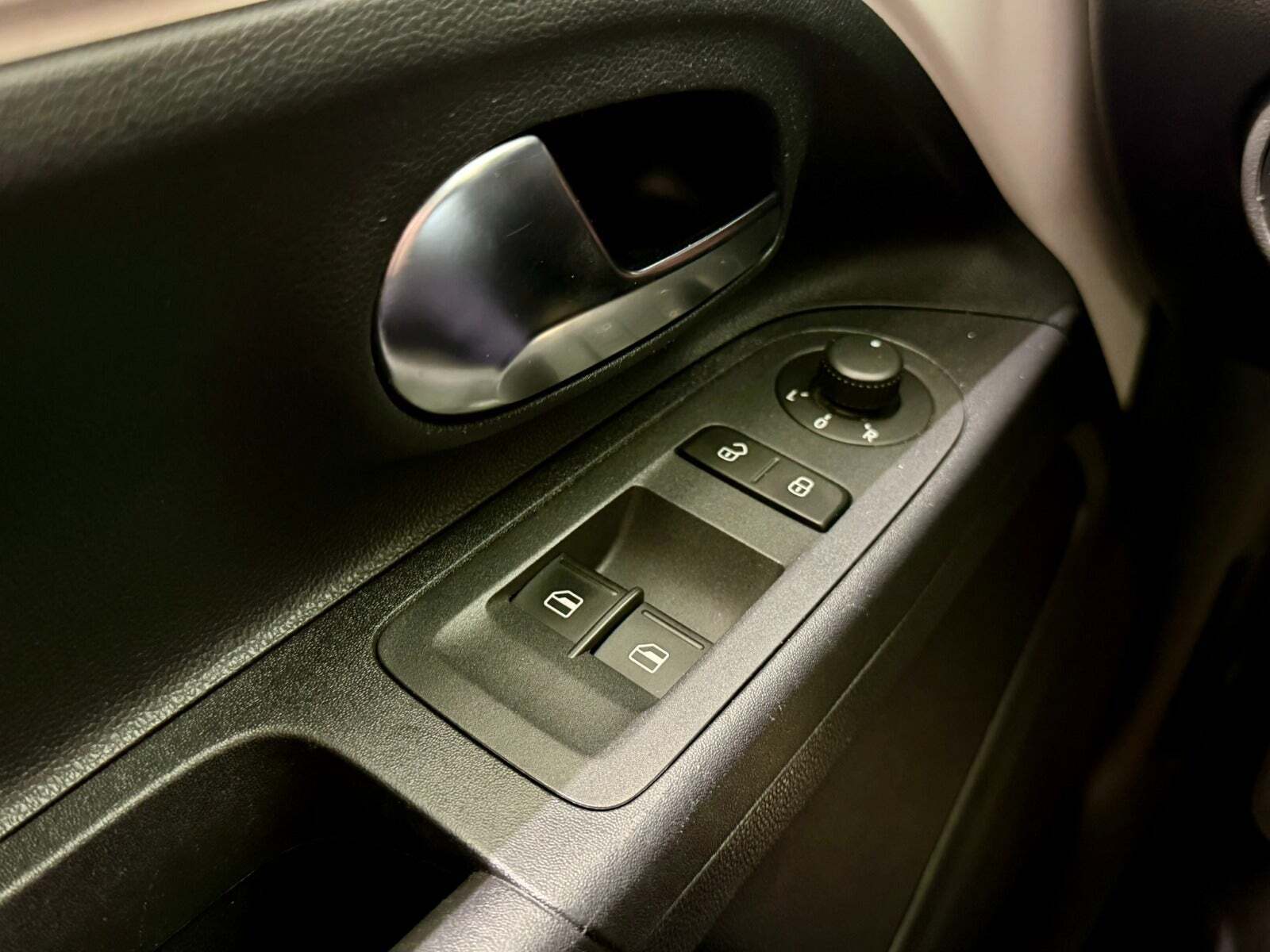 Hvid VW UP! fra 2017