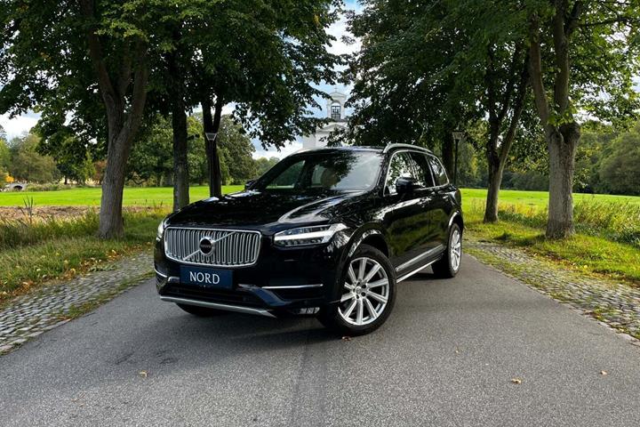 Sort Volvo XC90 fra 2015 set udefra