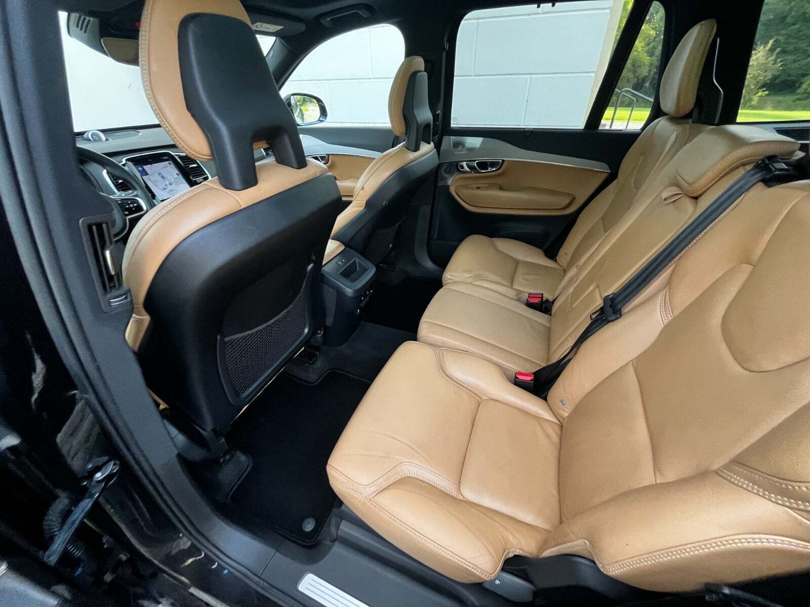 Sort Volvo XC90 fra 2015
