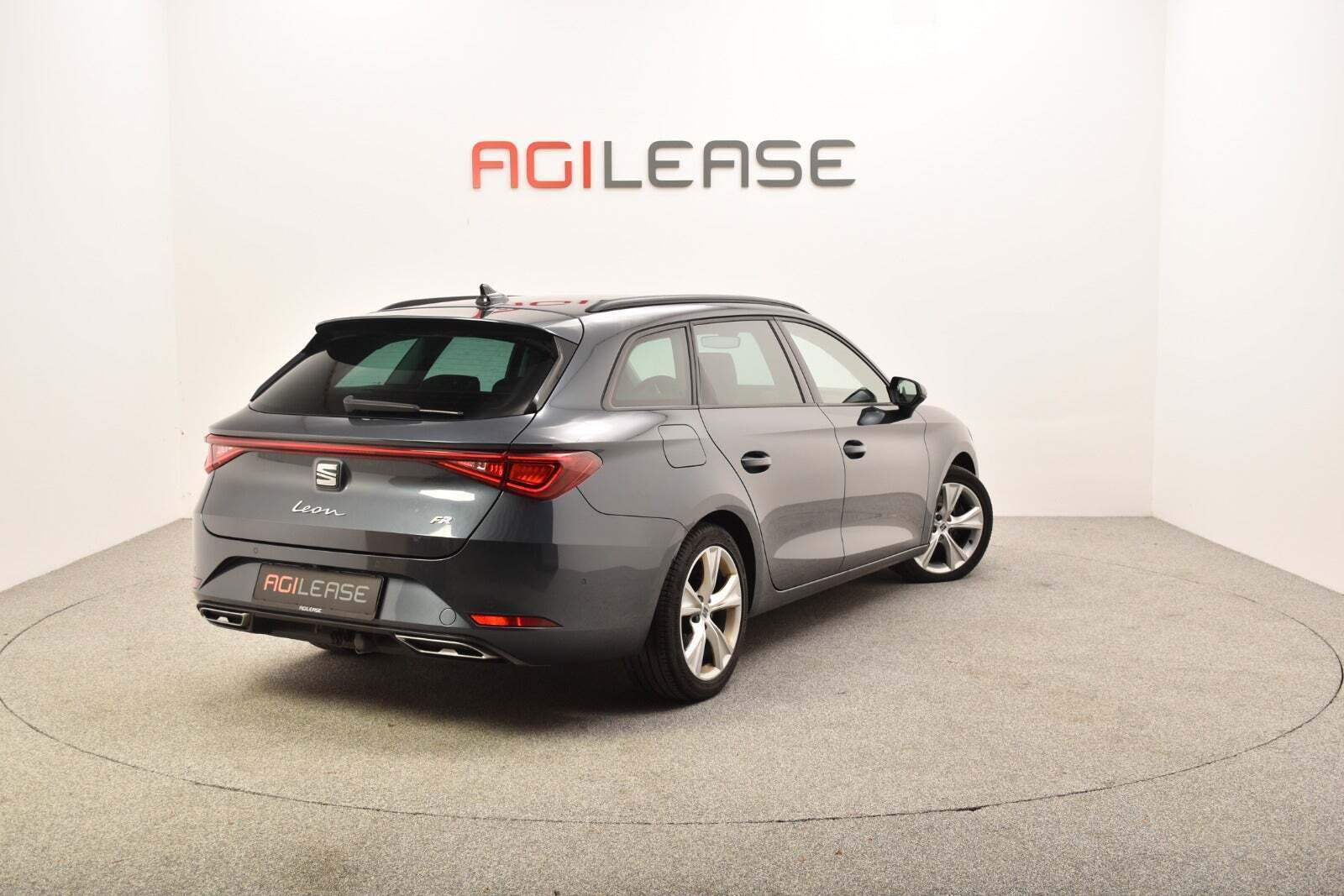 Grå Seat Leon fra 2021