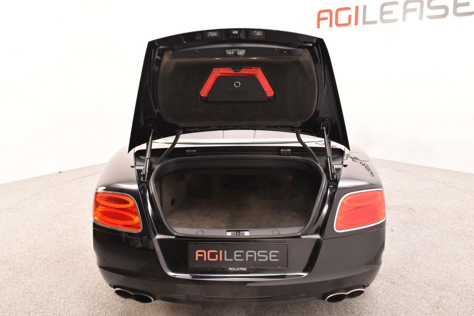 Sort Bentley Continental GT fra 2014