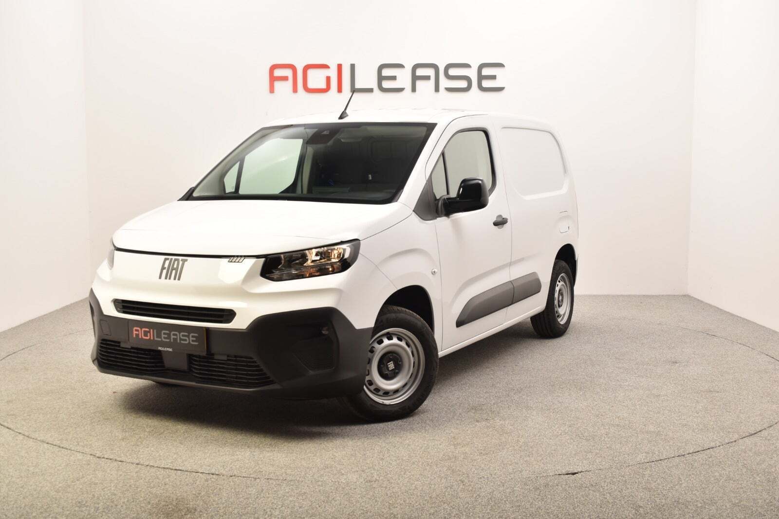 Hvid Fiat Doblò fra 2024