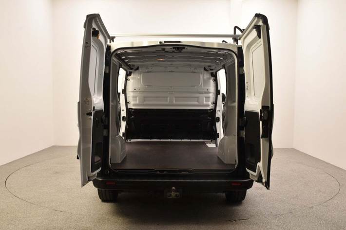 Hvid Renault Trafic fra 2022