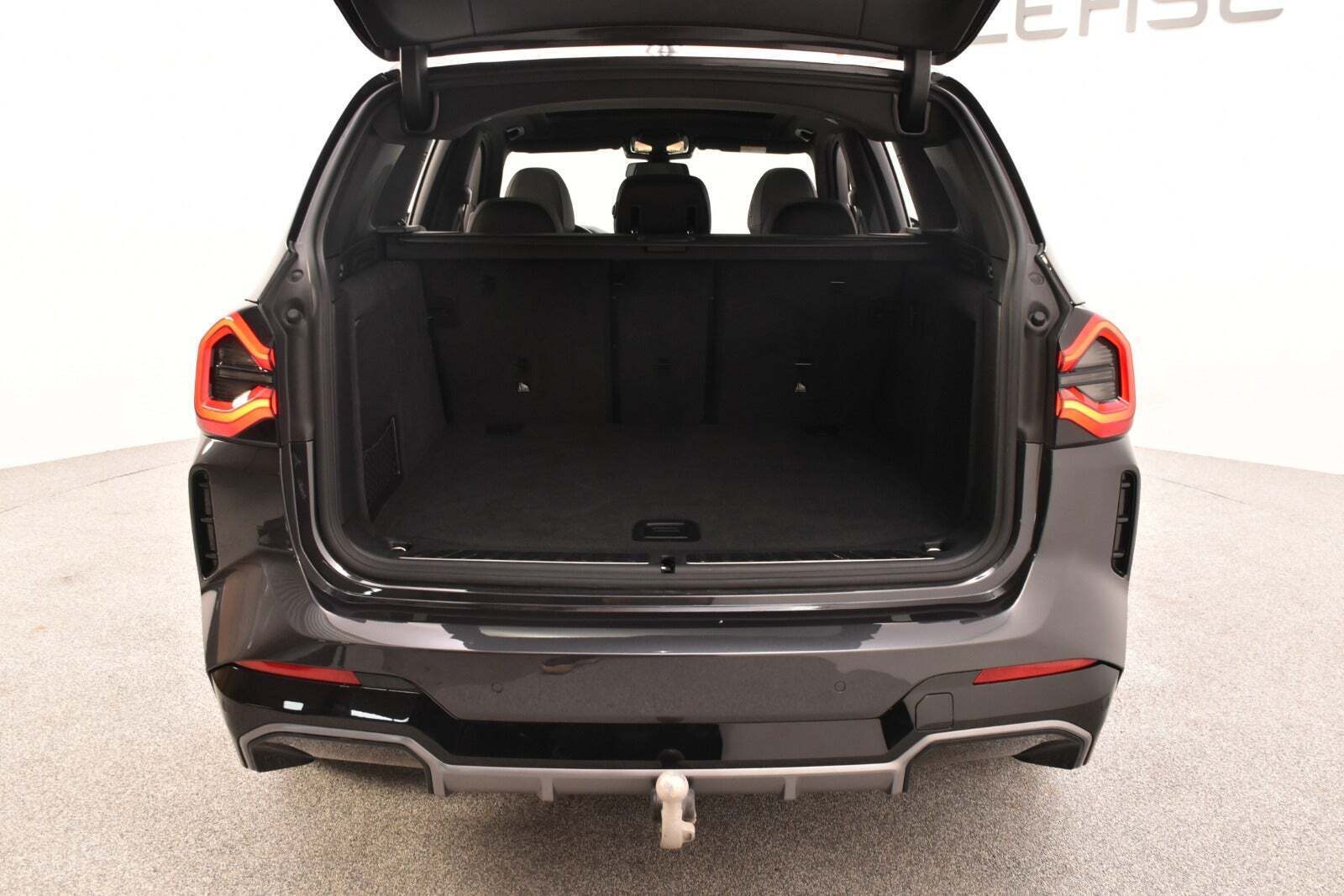 Sort BMW iX3 fra 2022