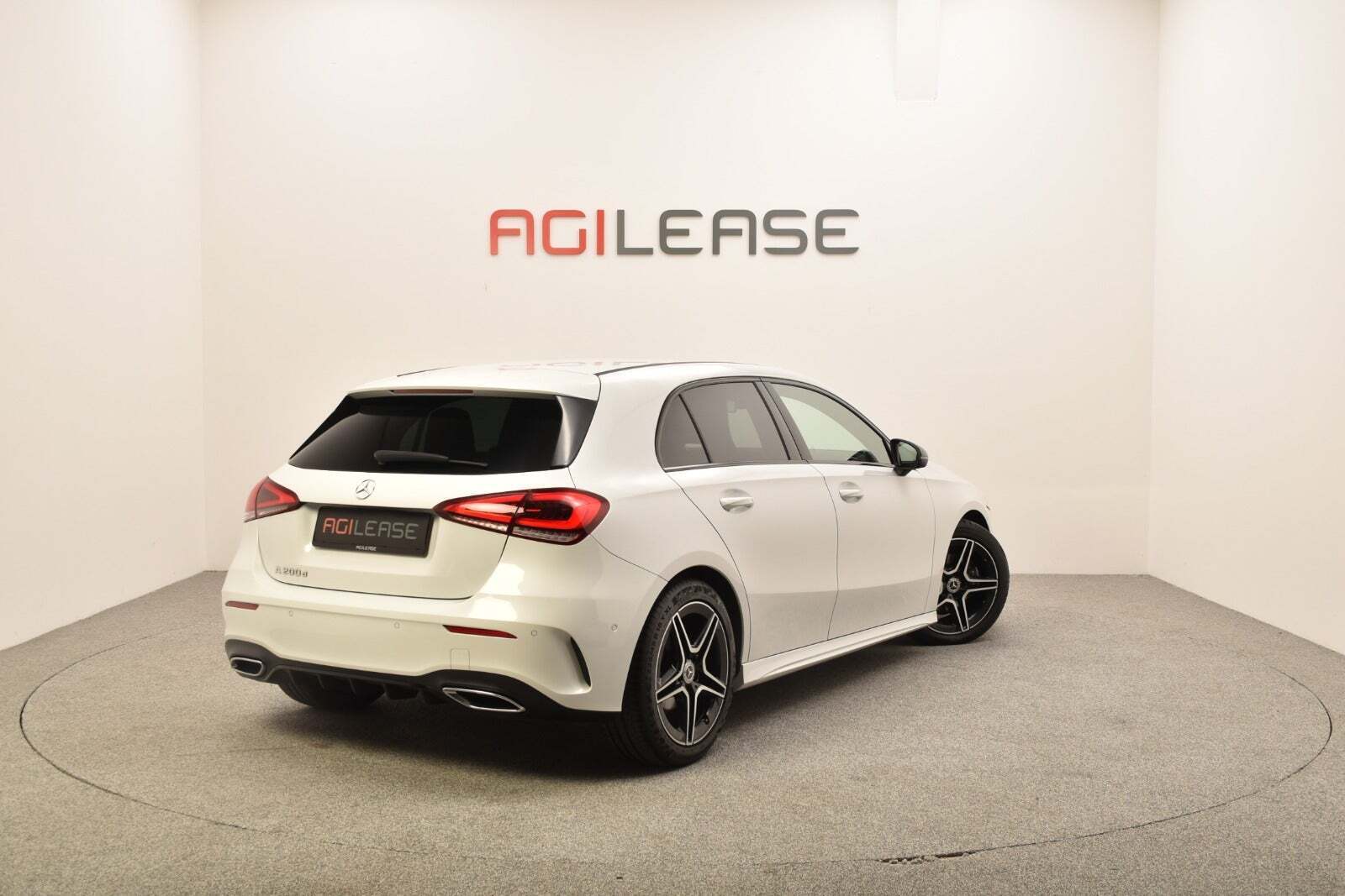Hvid Mercedes A200 d fra 2019