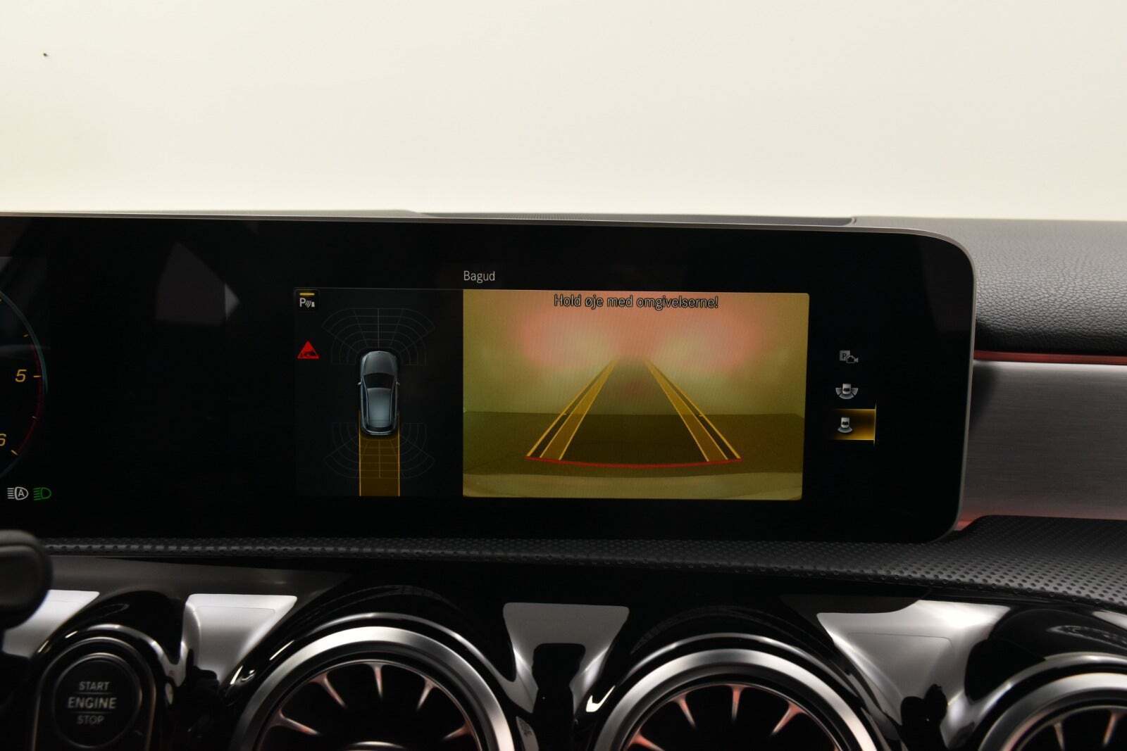 Hvid Mercedes A200 d fra 2019