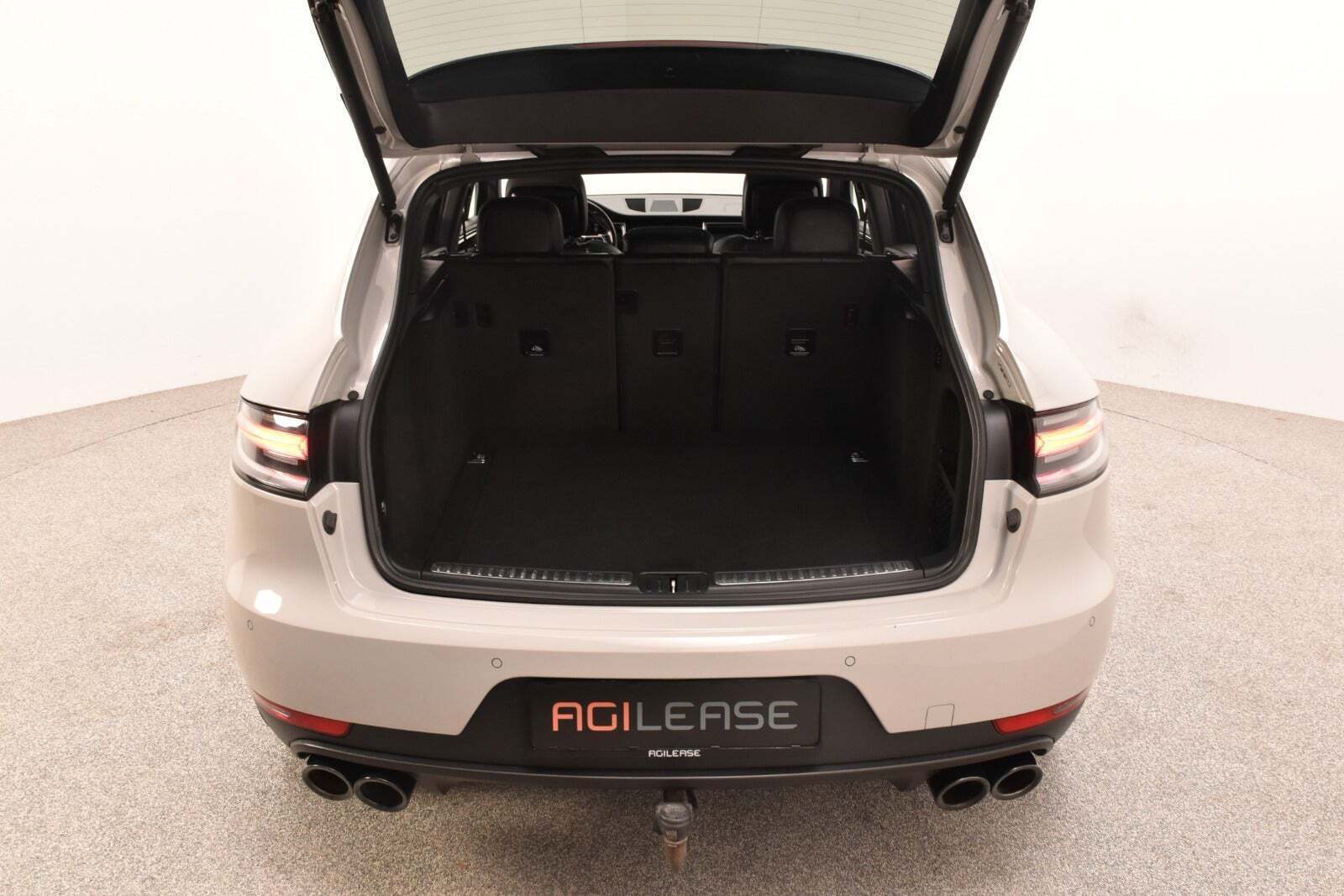 Grå Porsche Macan S fra 2019