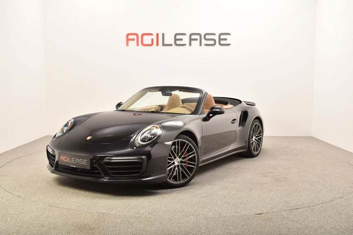 Sort Porsche 911 Turbo fra 2016 set udefra