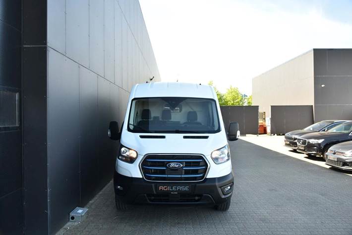 Hvid Ford E-Transit 350 L3 Van fra 2023