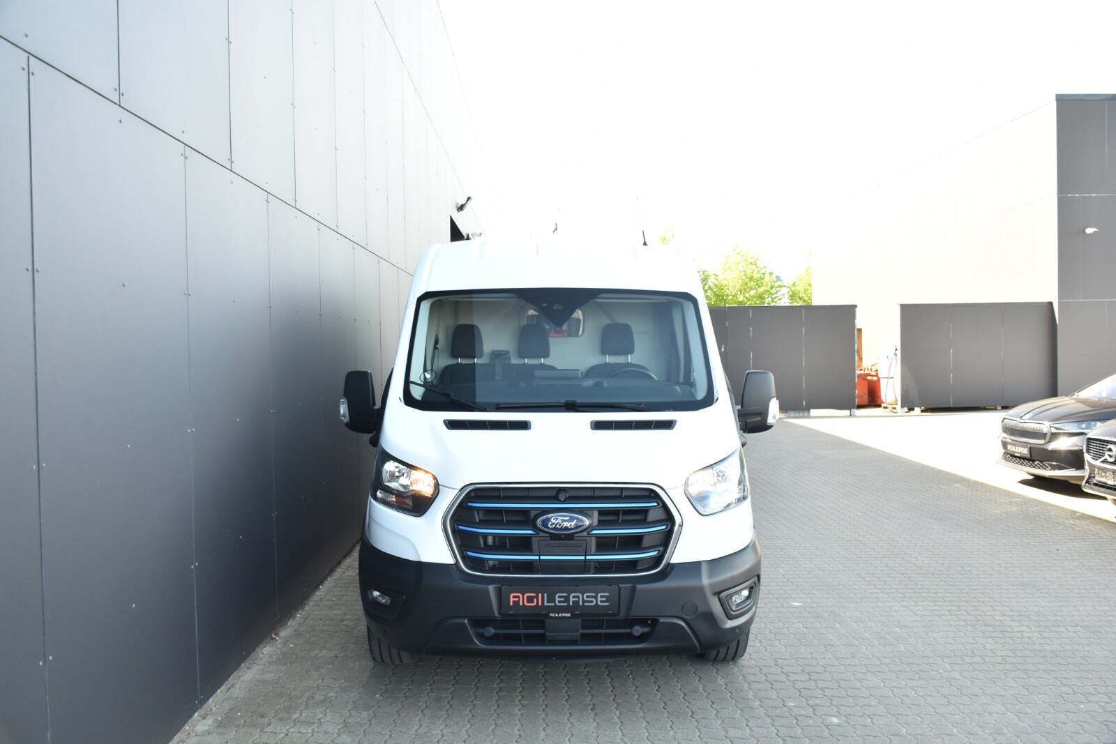 Ford E-Transit 350 L3 Van 68 Trend H2 RWD
