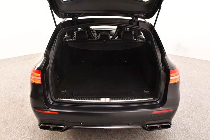 Sort Mercedes E63 fra 2017