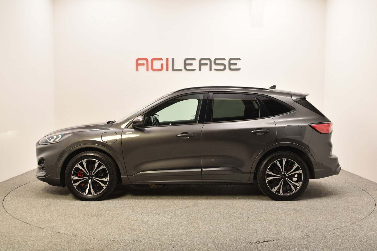 Ford Kuga 2,5 PHEV ST-Line X CVT