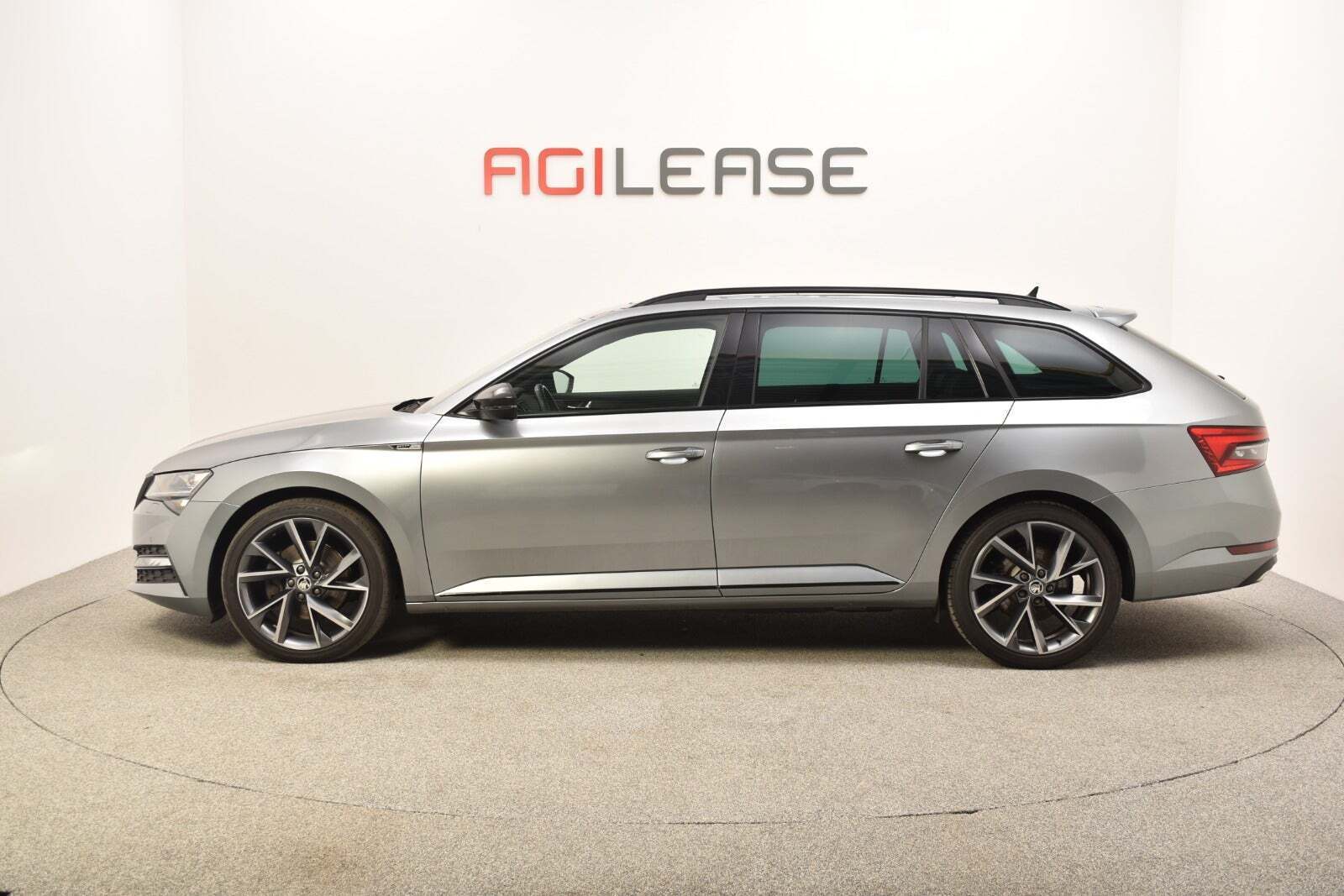 Skoda Superb 1,4 TSi iV Sportline Combi DSG