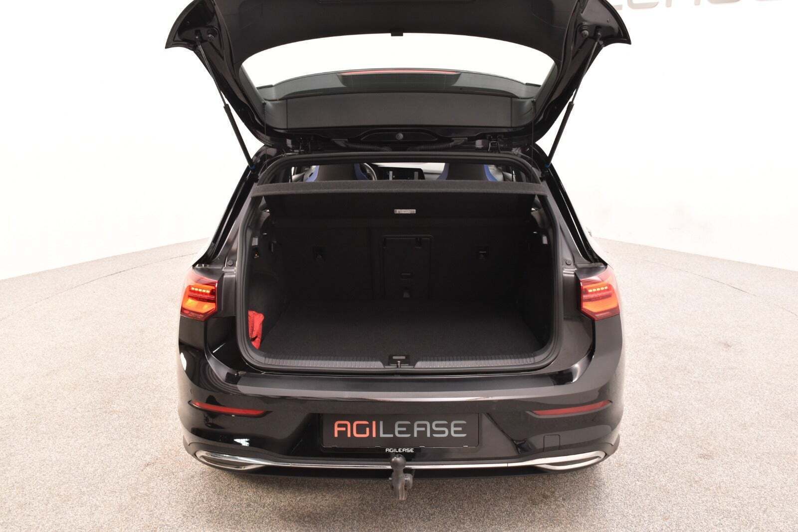 Sort VW Golf VIII fra 2021