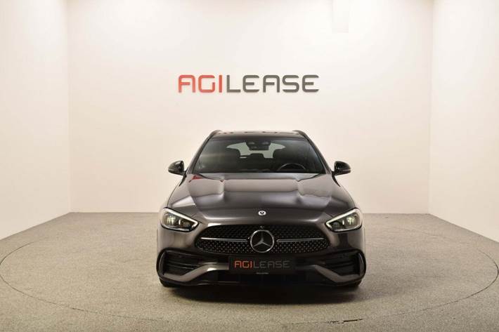 Grå Mercedes C300 e fra 2022