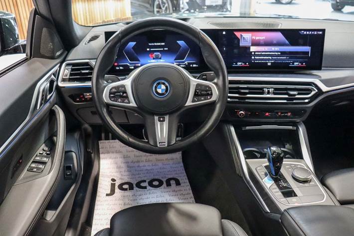 Grøn BMW i4 fra 2022