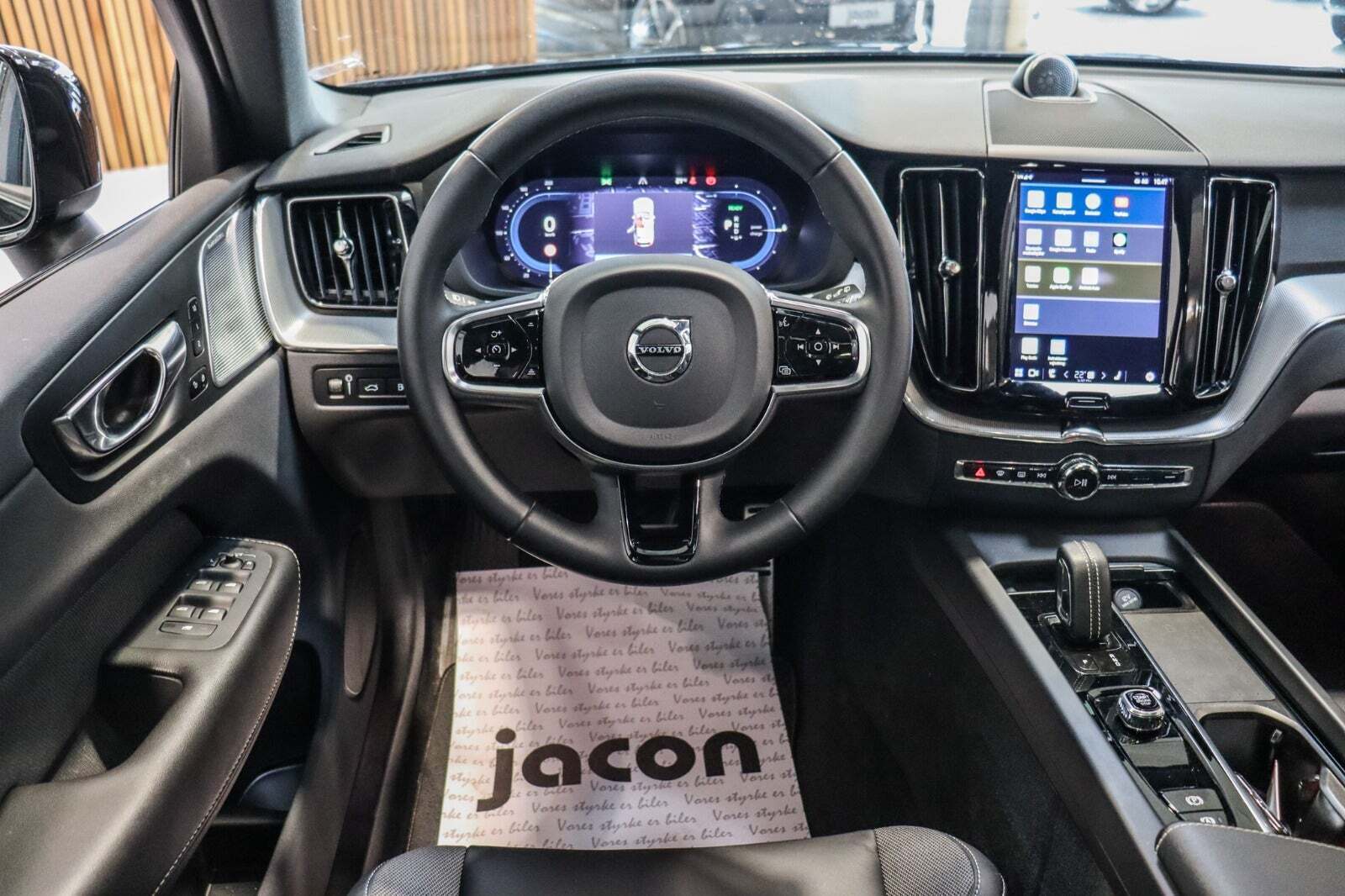 Sort Volvo XC60 fra 2022