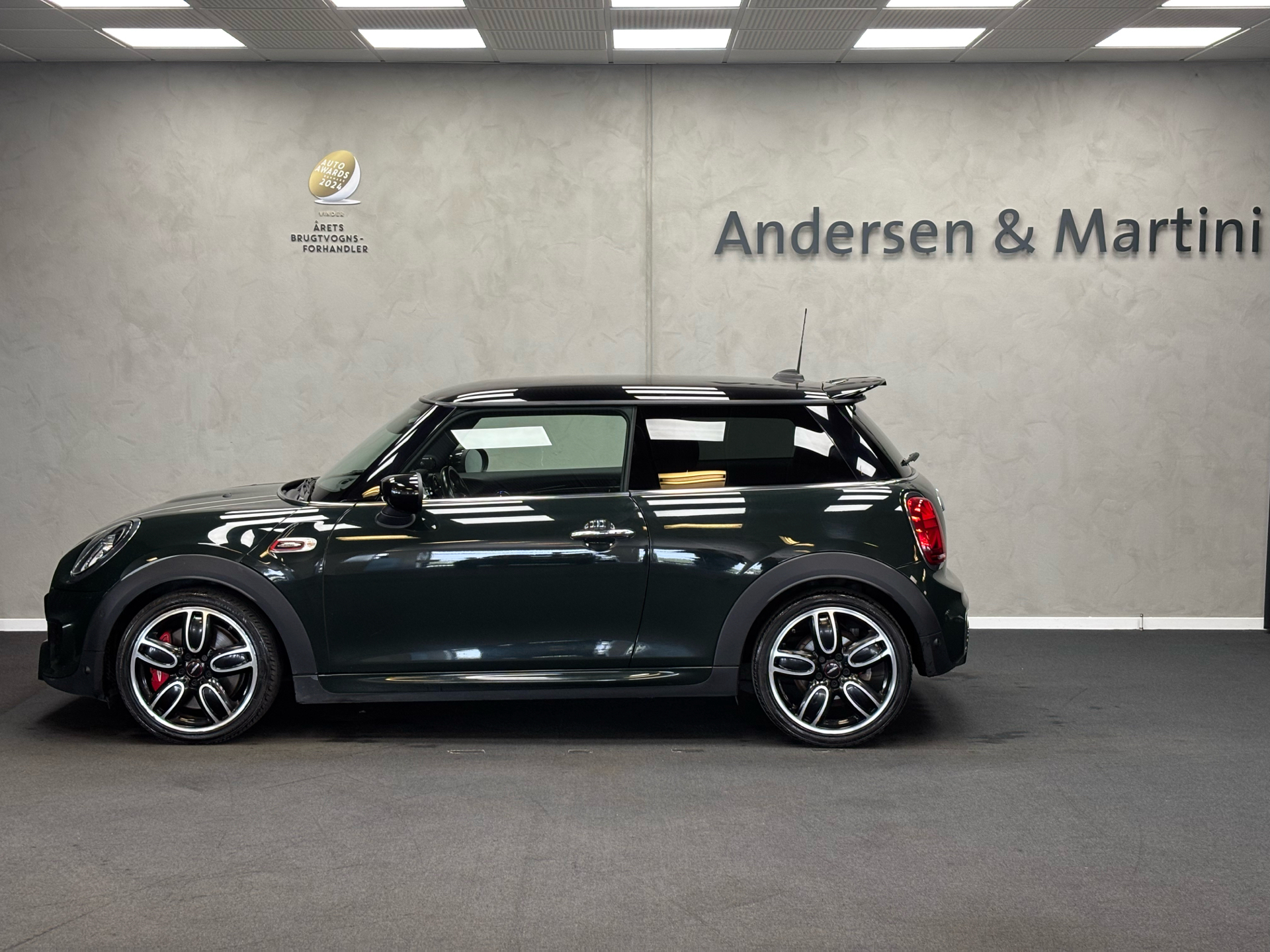 Mini Cooper 2,0 John Cooper Works Steptronic 231HK 3d 8g Aut.