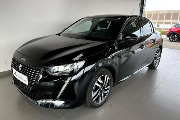 Sort Peugeot 208 fra 2023