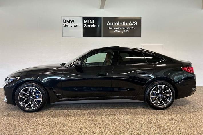 Sort BMW i4 fra 2025