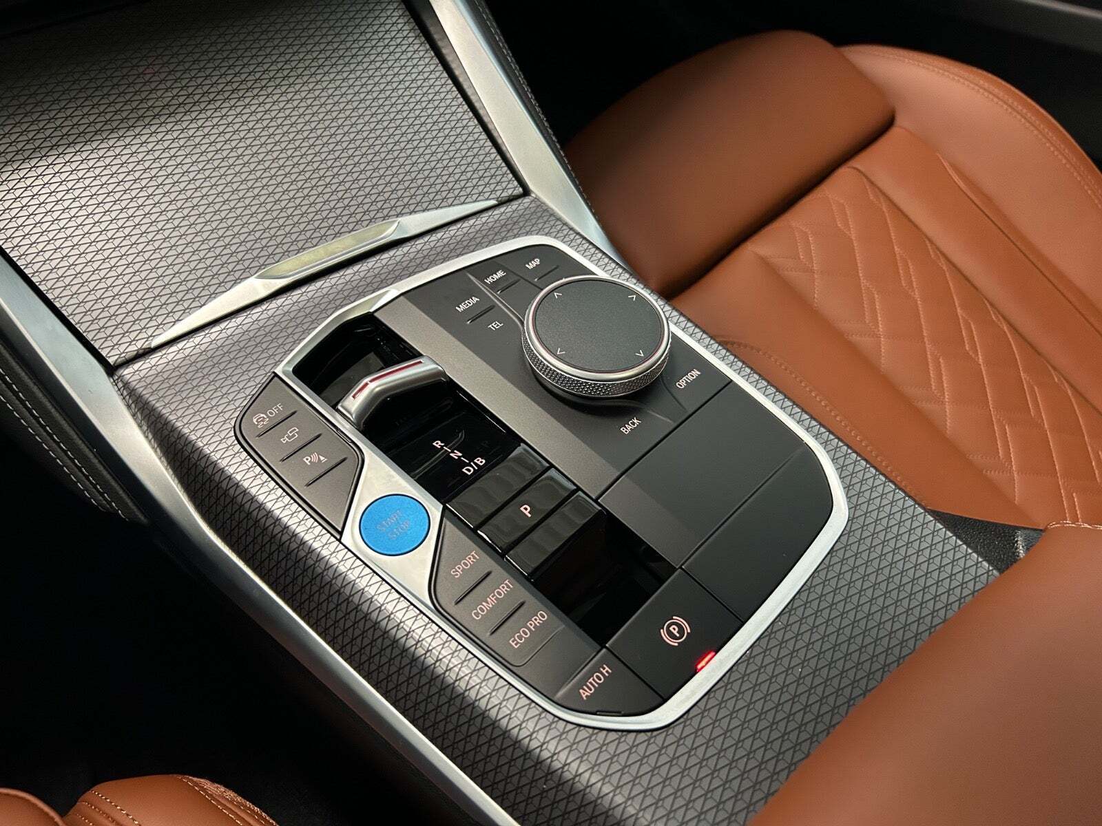 Sort BMW i4 fra 2025