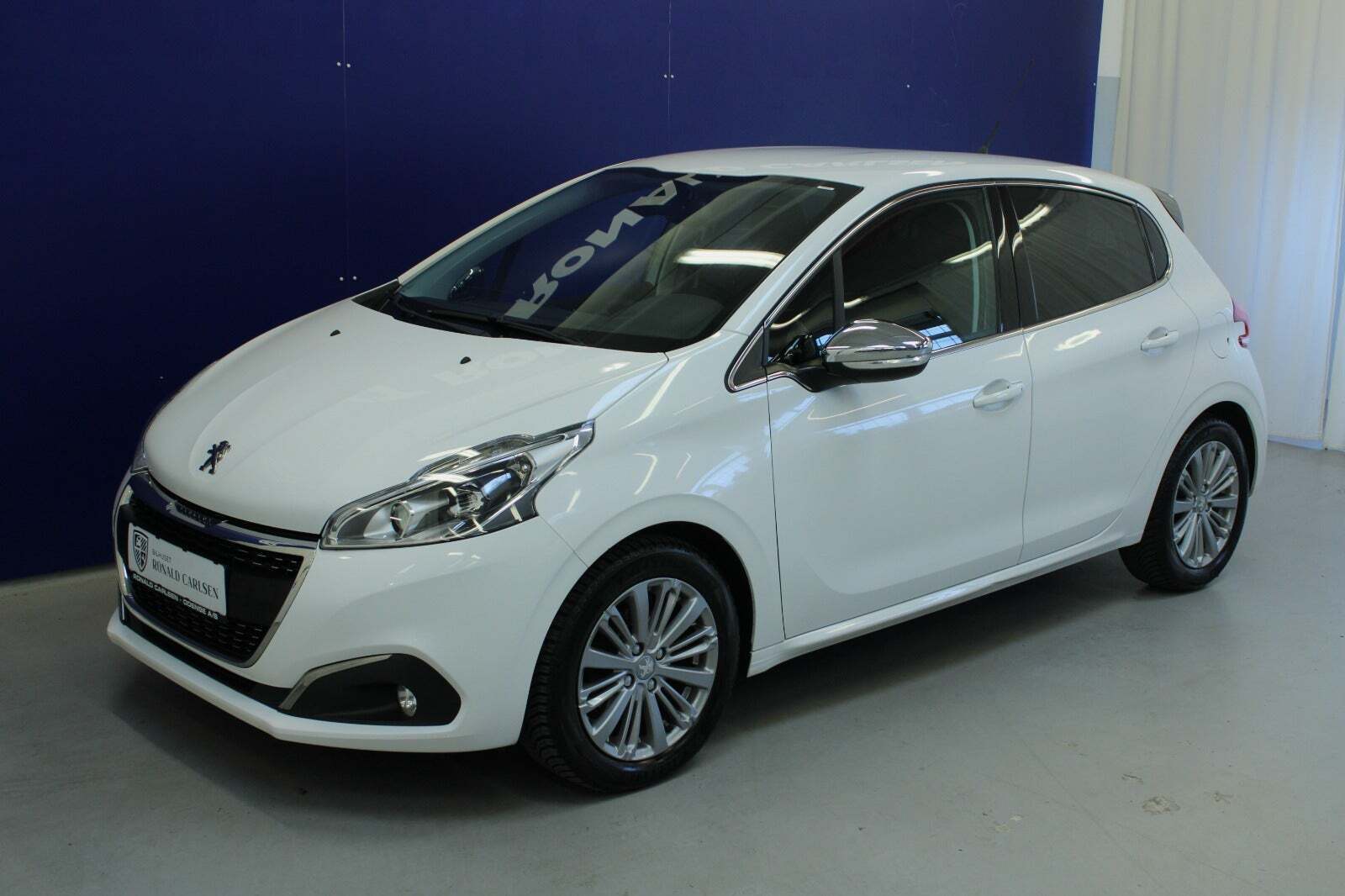 Hvid Peugeot 208 fra 2016