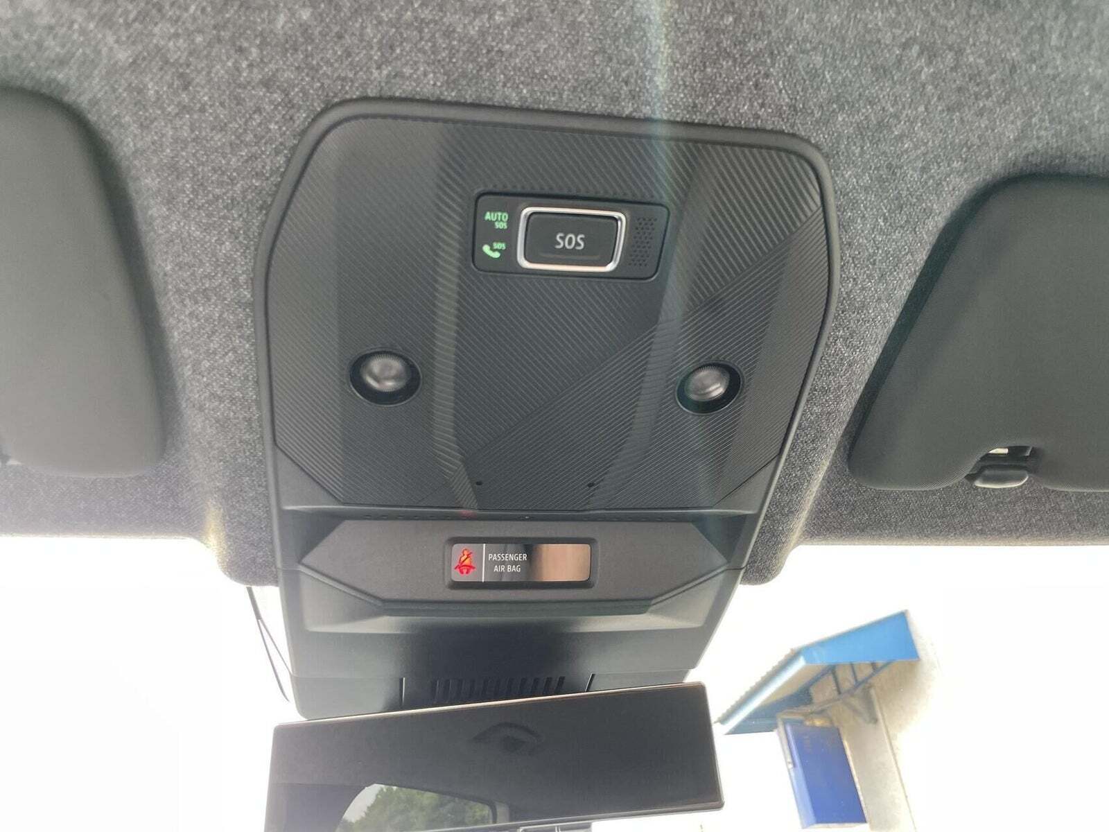 Hvid Renault Scenic E-Tech fra 2025