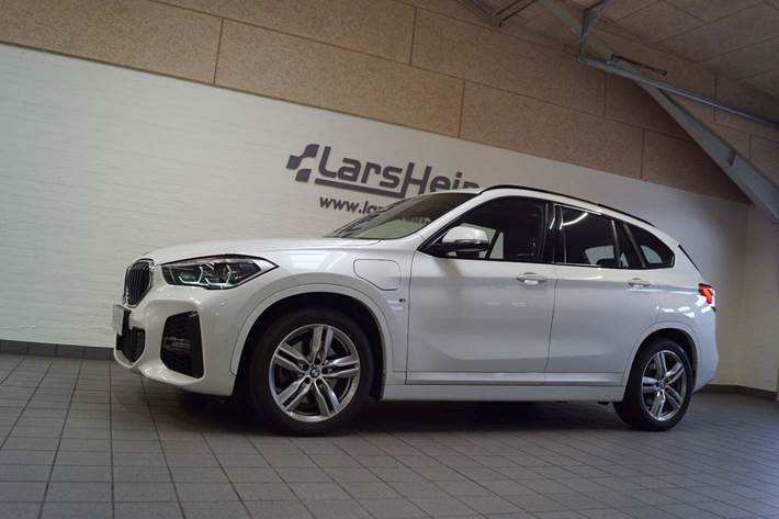 Hvid BMW X1 fra 2021