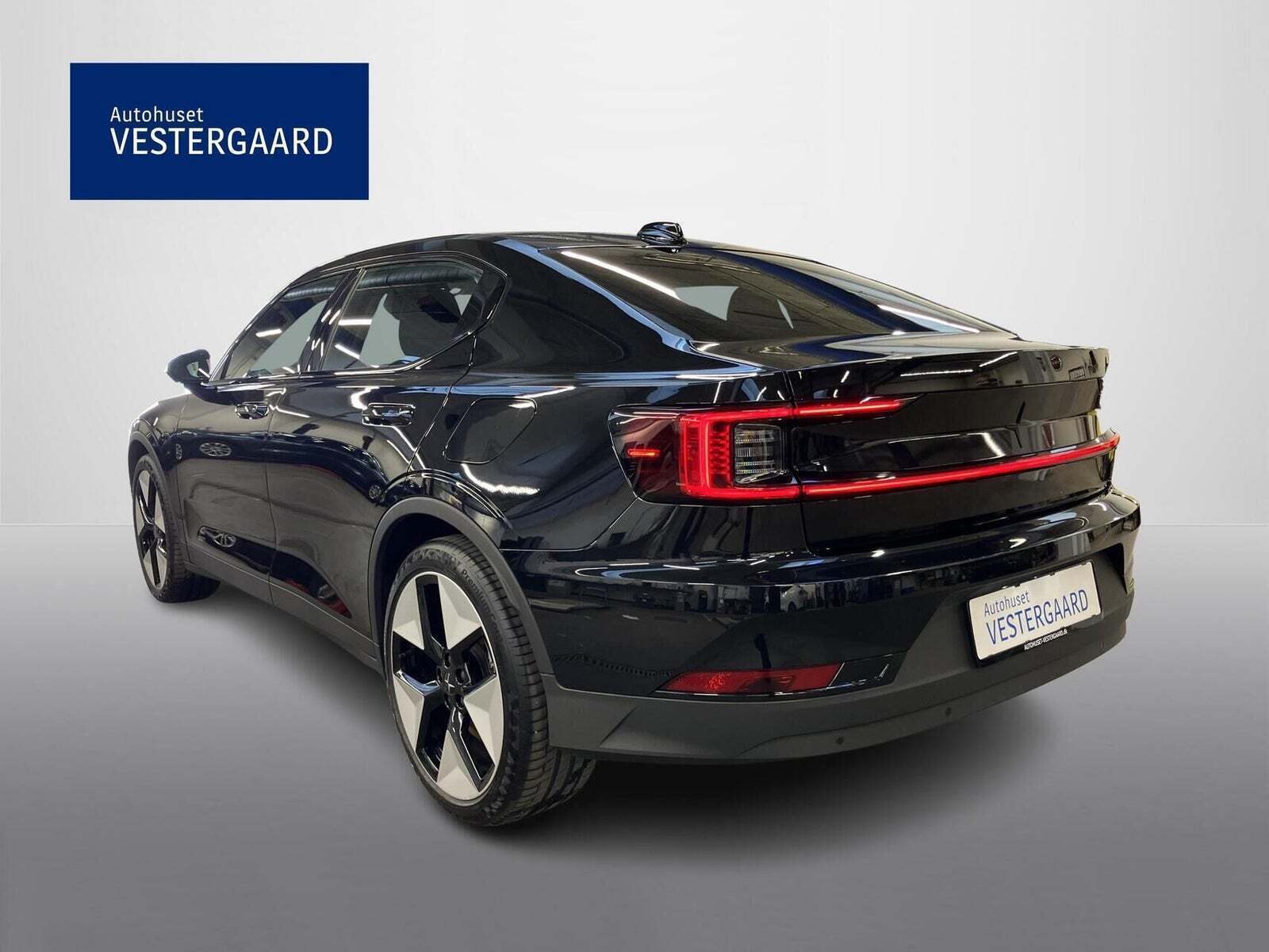 Sort Polestar 2 fra 2023