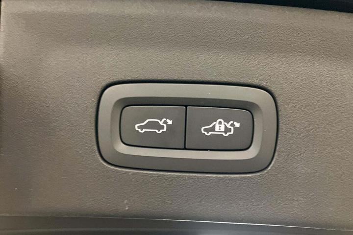 Sort Polestar 2 fra 2023