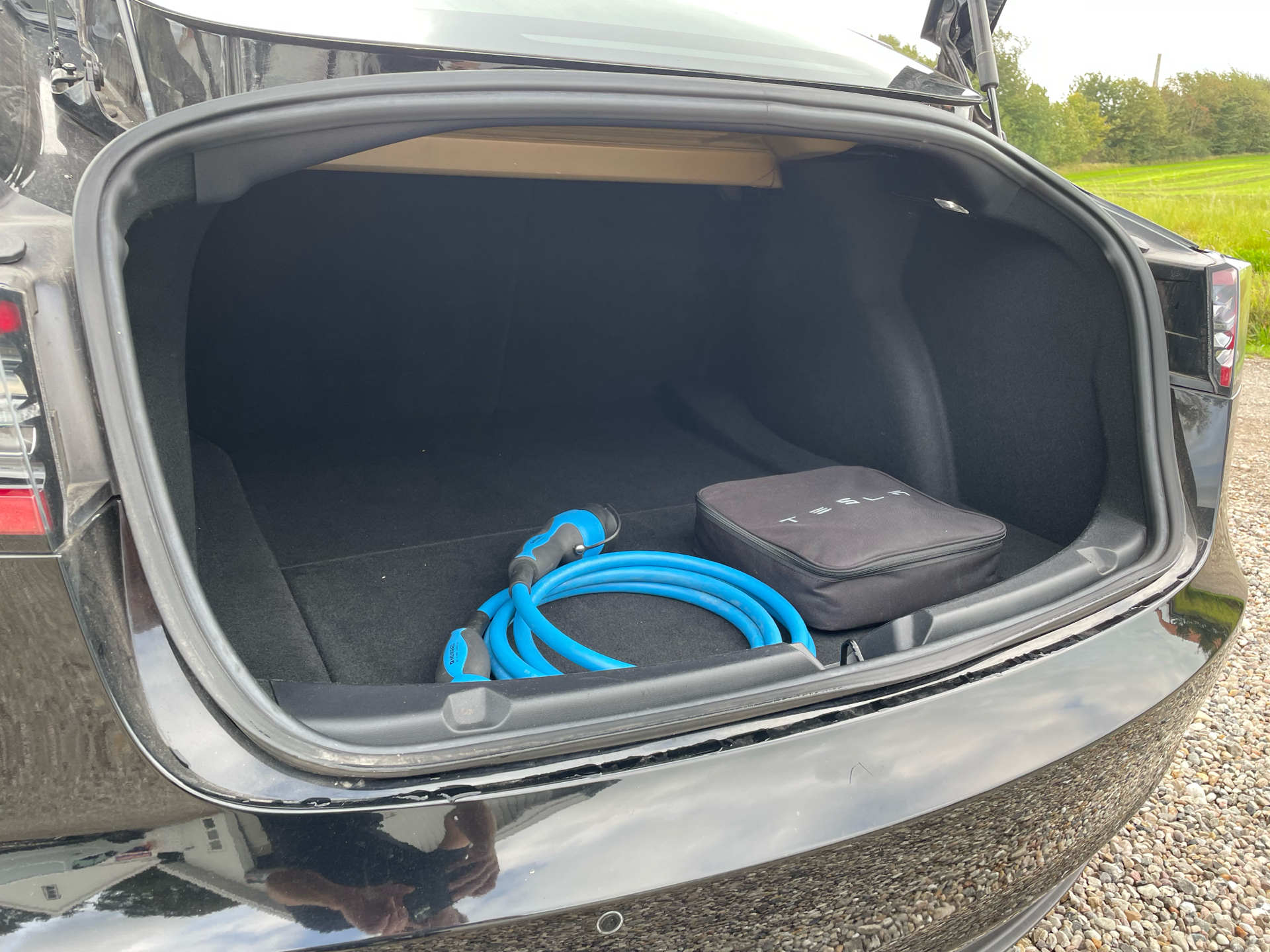 Sort Tesla Model 3 fra 2019