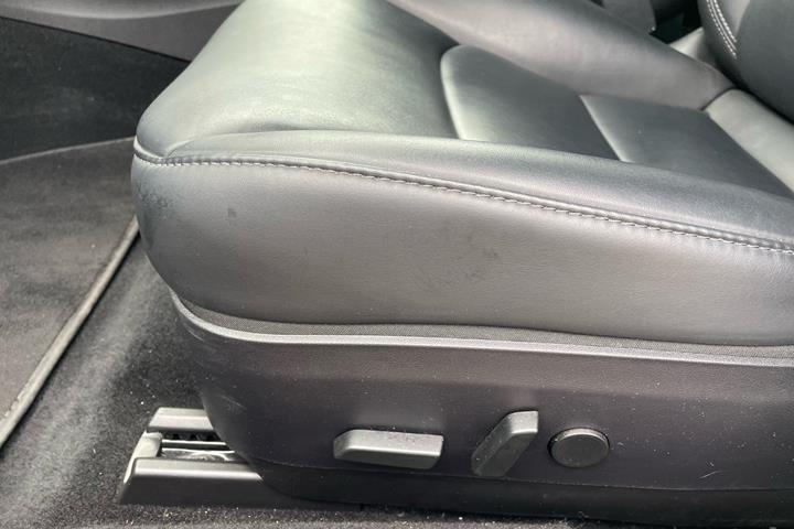 Sort Tesla Model 3 fra 2019