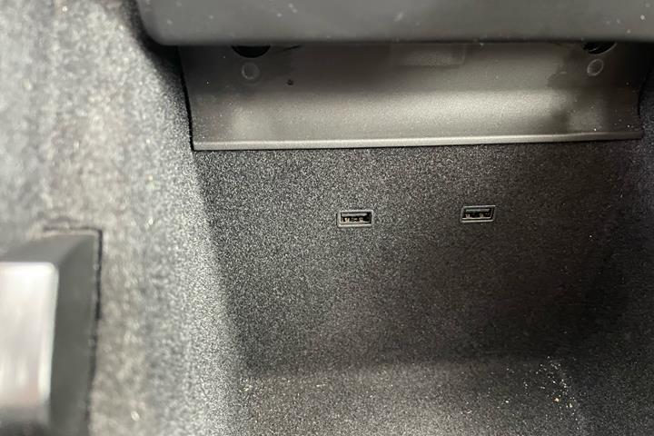Sort Tesla Model 3 fra 2019