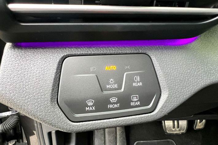 Grå VW ID.4 fra 2021