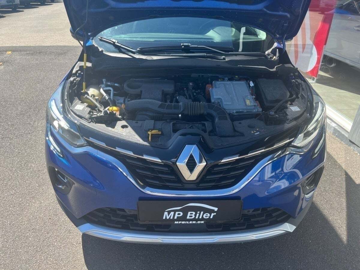 Blå Renault Captur fra 2021