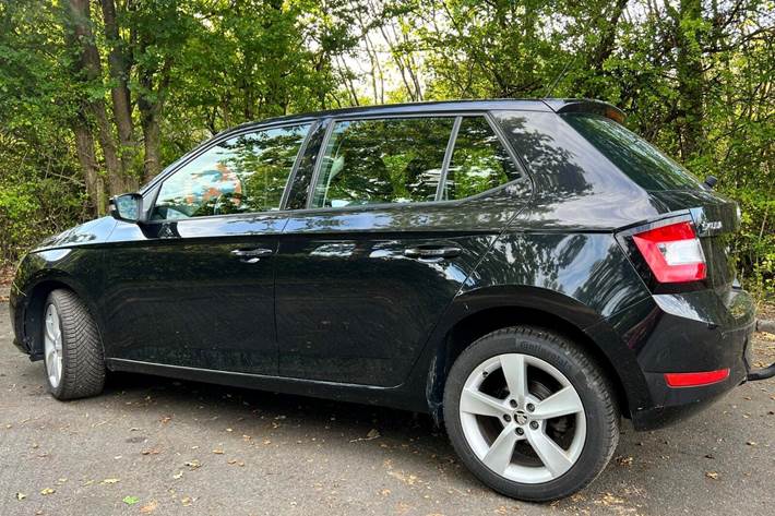 Sort Skoda Fabia fra 2019