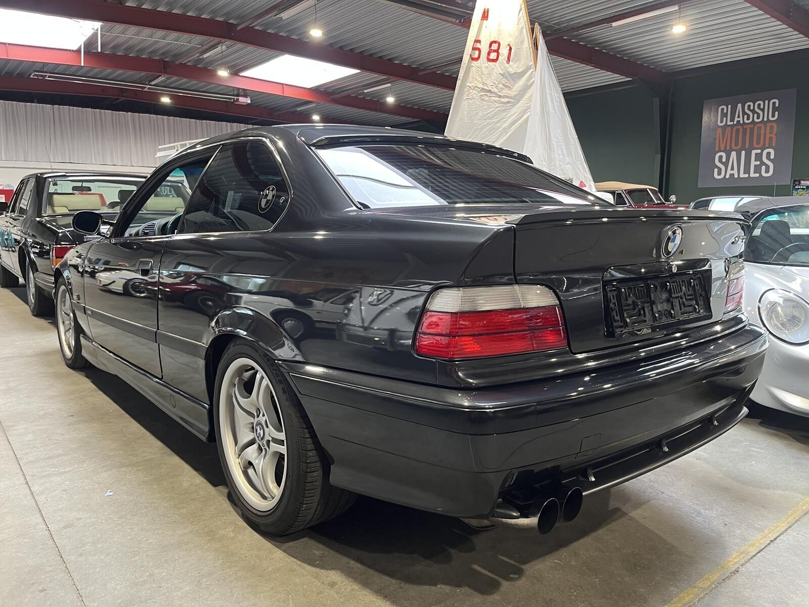 BMW M3 3,0 286HK 2d