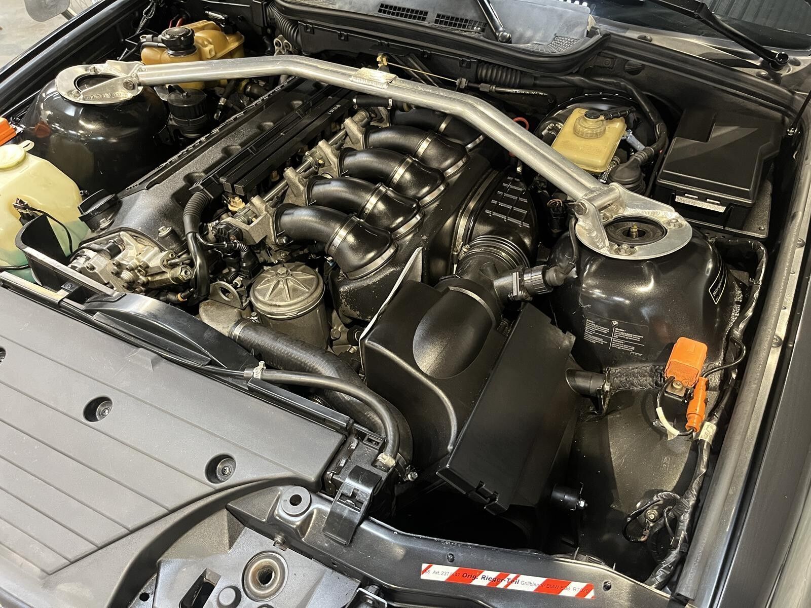 Sort BMW M3 fra 1993