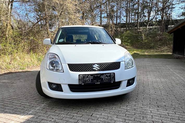 Hvid Suzuki Swift fra 2015