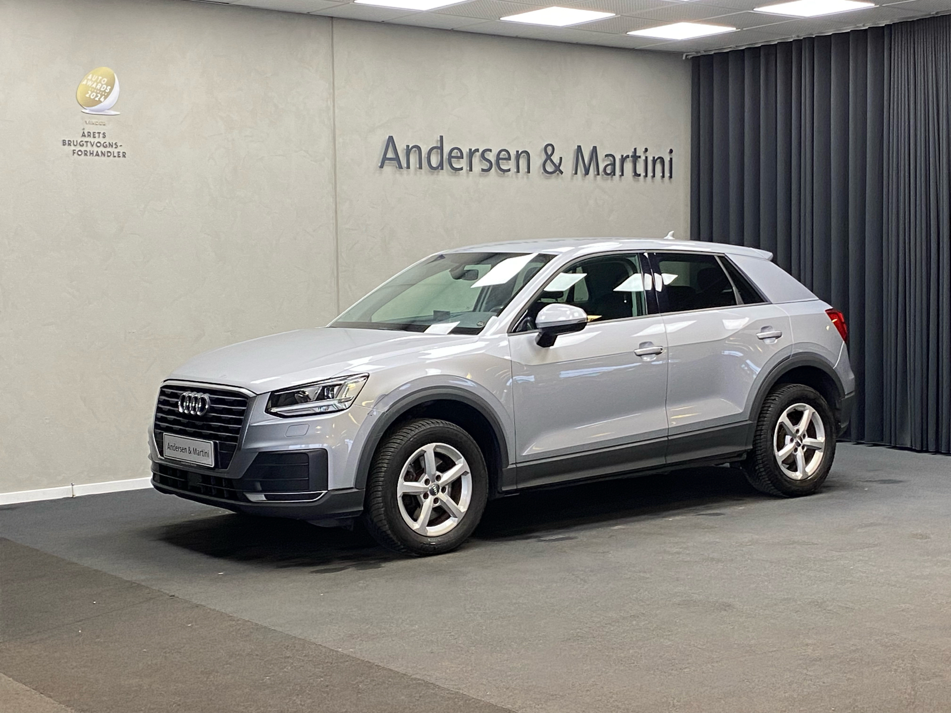 Sølv Audi Q2 fra 2018
