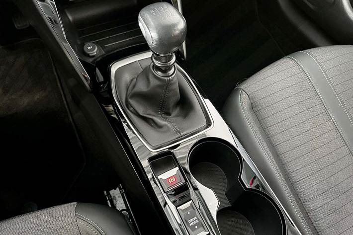 Sort Peugeot 208 fra 2023