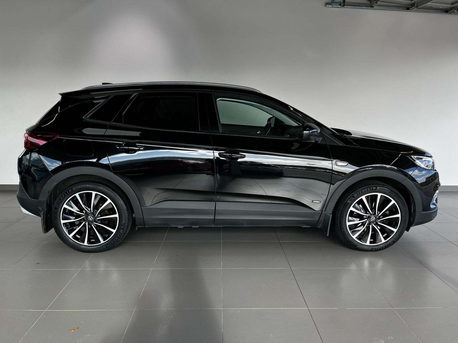 Opel Grandland X 1,6 Hybrid4 Cosmo Prestige aut.